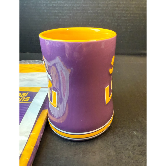 LSU Tigers Lot Mug, Duck Tape 10 yds, & 2007 Natl. Champs Flag - Picture 8 of 13
